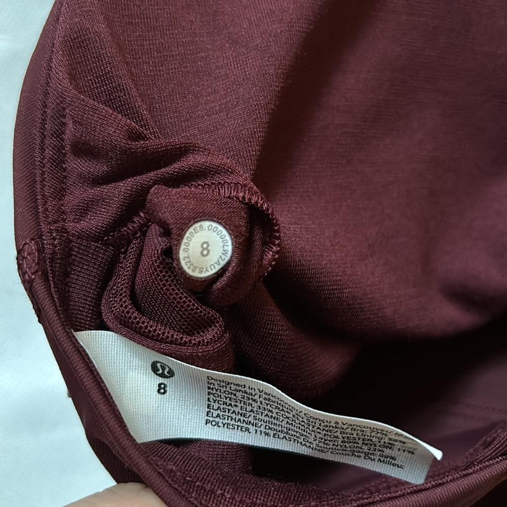 LULULEMON ENERGY BRA LONG LINE IN RED MERLOT (RDMR) SZ 8,10 NWT - Picture 7 of 9